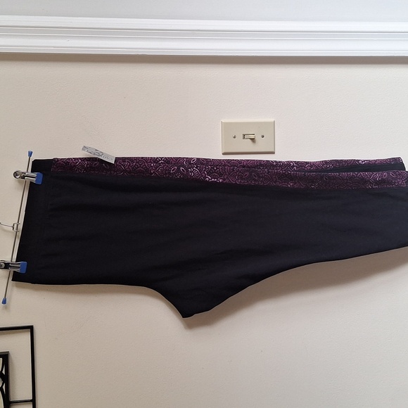 Catherines Black Purple Active Capri Cotton Spandex Size 2X - Picture 5 of 8